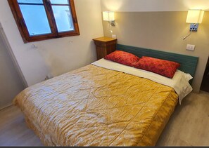 Phòng đôi tiện nghi đơn giản (Room 4) | Két bảo mật tại phòng, truy cập Internet không dây miễn phí 
