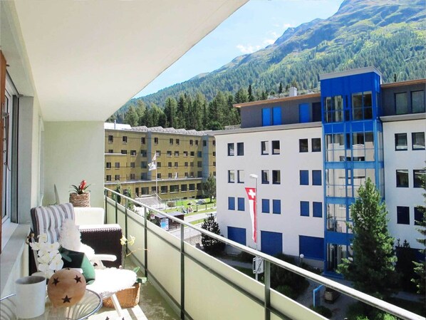 View from property - Luxurious And Beautifully Designed Apartment In Saint Moritz - Lets get Cosy (St. Moritz)