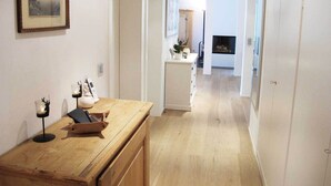 Apartment, 3 Bedrooms, Balcony, Mountain View | Hallway - Luxurious And Beautifully Designed Apartment In Saint Moritz - Lets get Cosy (St. Moritz)