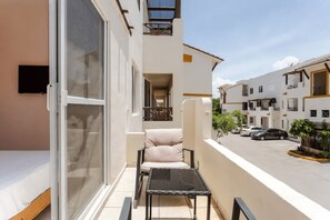 Balcony - Rent Private Apartment With Pool and Parking (Playa del Carmen)