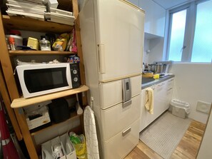 電冰箱、微波爐、電熱水壺