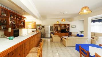 Room, 1 Bedroom, Smoking, Balcony | Dining