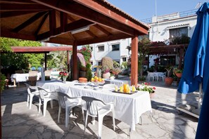 Zimmer, Mehrere Schlafzimmer, Raucher, Balkon | Garten