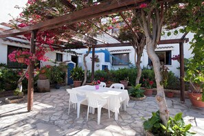 Room, Smoking, Balcony | Garden - Room-studio in Polis - Just 800 m From t (Polis)