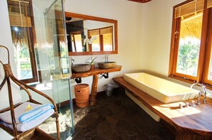 Villa, 5 Bedrooms, Smoking, Refrigerator | Bathroom - The Uma Villa in Canggu (Ubud)