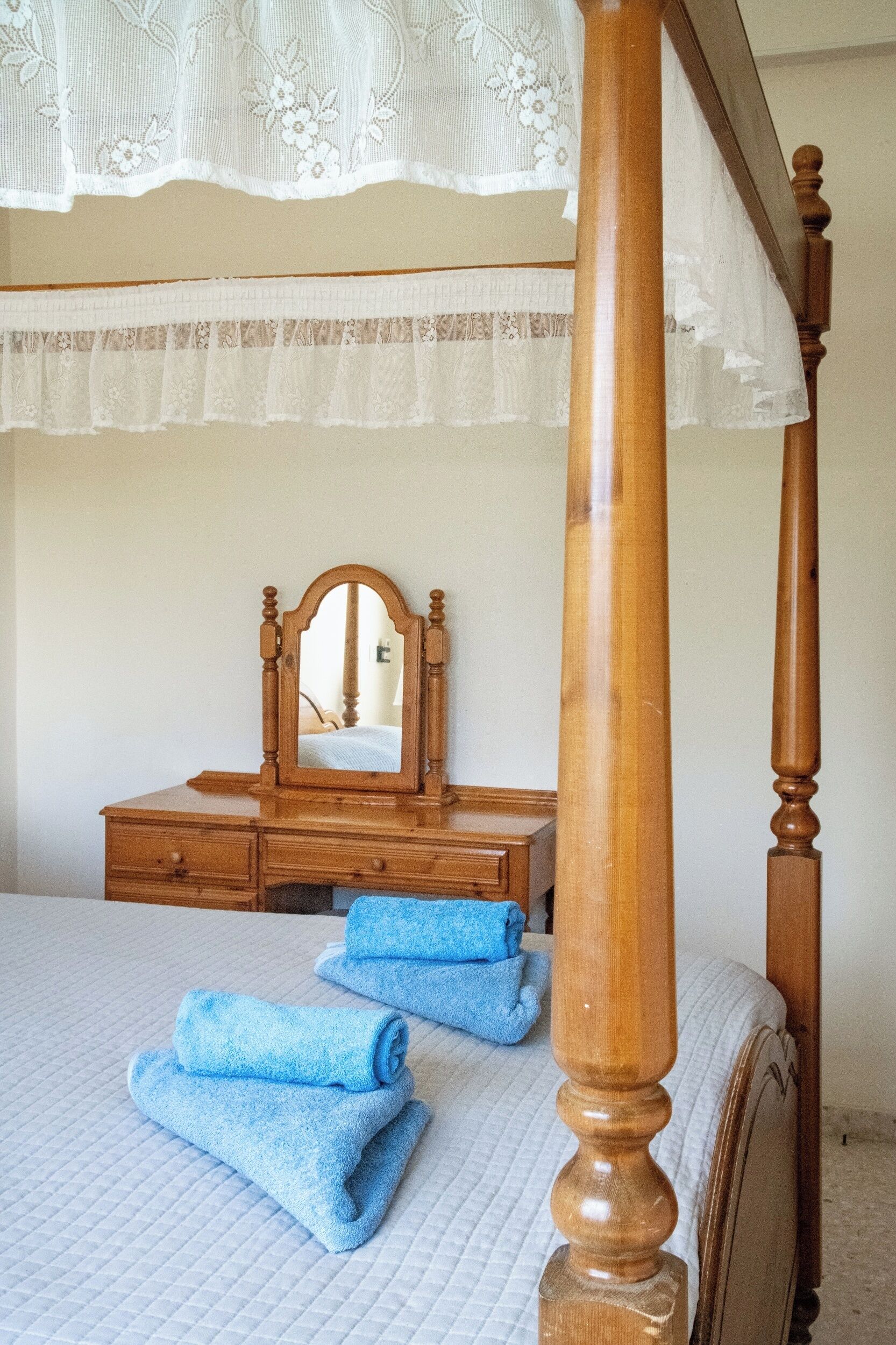 Room, 1 Bedroom, Smoking, Balcony | 1 bedroom, WiFi
