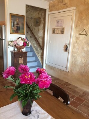 Interior - La Maison Colline (Saint-Émilion)