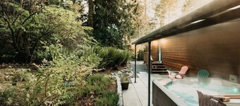 65gs - Hot Tub - Wi-fi - Pets Ok - Bbq 3 Bedroom Home by Redawning