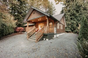 Cabin, 3 Bedrooms | Exterior