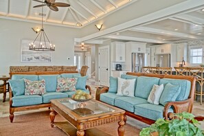 Maison, 6 chambres | Coin séjour