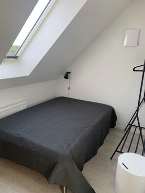Apartment, 2 Bedrooms | Laptop workspace, soundproofing, iron/ironing board, free WiFi - Just Sleep (Brande)