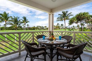 Villa, 2 Bedrooms | Outdoor dining