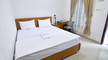 Suite | Bureau, Wi-Fi gratuit, draps fournis