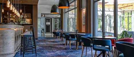 Bar (in der Unterkunft)