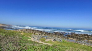 Unclassified image, 3 of 38, button - Beach Haven- Kini Bay (Gqeberha (Port Elizabeth))