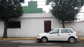 Casa, 3 habitaciones, accesible para personas con discapacidad, fumadores | Aparcamiento | Aparcamiento sin asistencia gratuito