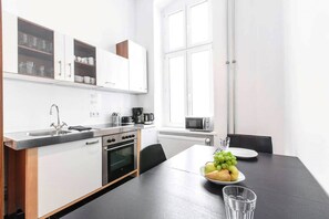 Apartment, 2 Bedrooms, City View | Interior