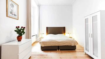 2 bedrooms