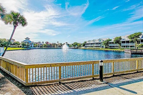 Studio (2 Bedrooms) | Interior