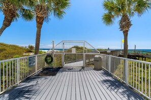Studio (2 Bedrooms) | Interior - Gulfside 1202 at Hidden Dunes - 1149901 (Miramar Beach)