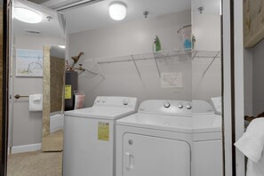 Studio (3 Bedrooms) | Interior - Jade East 1220 (Destin)