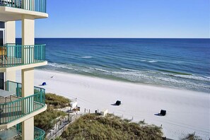 On the beach - Jade East 850 - 230781 (Destin)