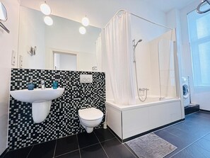 Apartament, 3 dormitoris, vistes a la ciutat | Bany