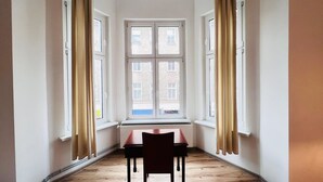 Appartement, 3 slaapkamers, uitzicht op de stad | Interieur