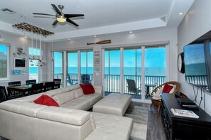 Télévision à écran plat