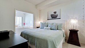 Studio (2 Bedrooms) | Interior