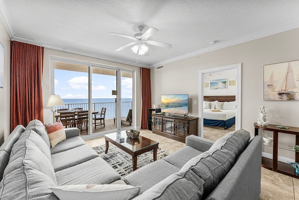 Studio (4 Bedrooms) | Fasade