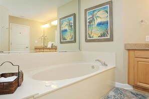 Studio (3 Bedrooms) | Innvendig