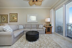 Studio (3 Bedrooms) | Innvendig