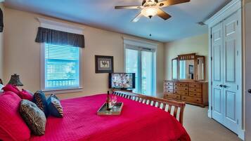 3 bedrooms, free WiFi, bed sheets
