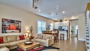 Flat-screen TV, stereo - Miramar Beach Villas 106 - 290100 (Miramar Beach)