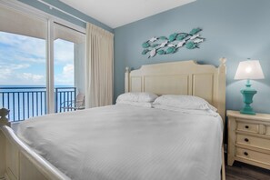 3 bedrooms, free WiFi - Sterling Breeze 1904 (Panama City Beach)