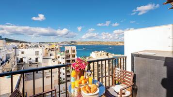 Apartment, 1 Bedroom, Balcony, City View | Balcony