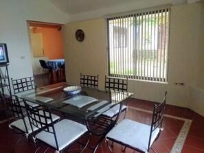 House, 3 Bedrooms, Accessible, Balcony | Dining - House of Ficus Banderilla,veracruz-mexico (Banderilla)