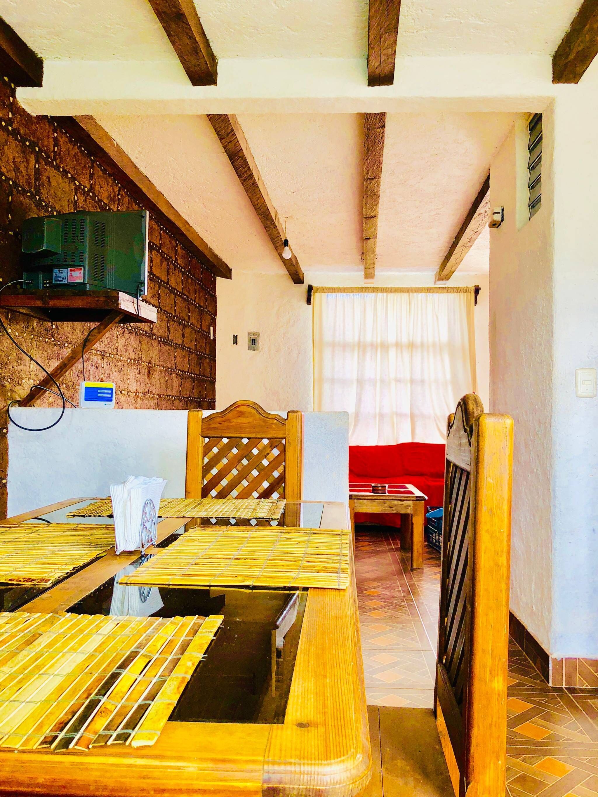 House, 4 Bedrooms, Patio, City View | Tempat makan