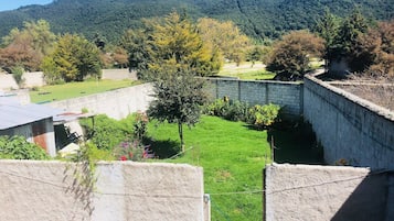 House, 4 Bedrooms, Patio, City View | Property grounds