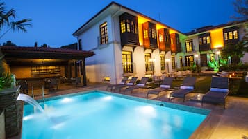 Front of property – evening/night