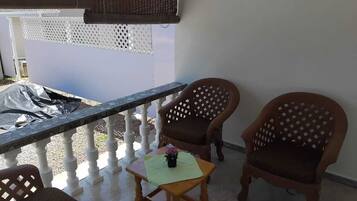 Apartment, 2 Bedrooms, Smoking, Balcony | Balcony