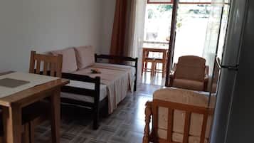 Appartement, 1 chambre, fumeurs, balcon | 2 chambres
