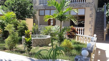Apartment, 1 Bedroom, Smoking, Balcony | Garden