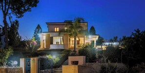 Villa, 5 chambres, fumeur, piscine privée | Extérieur