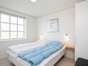 4 bedrooms, cribs/infant beds - Modern Holiday Home in Bagenkop Denmark With Sea View (Sydlangeland)