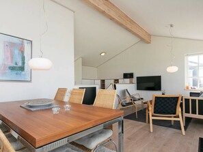 Dining - Modern Holiday Home in Bagenkop Denmark With Sea View (Sydlangeland)
