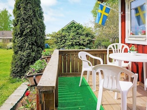 Balcony - 5 Person Holiday Home in Moholm (Moholm)