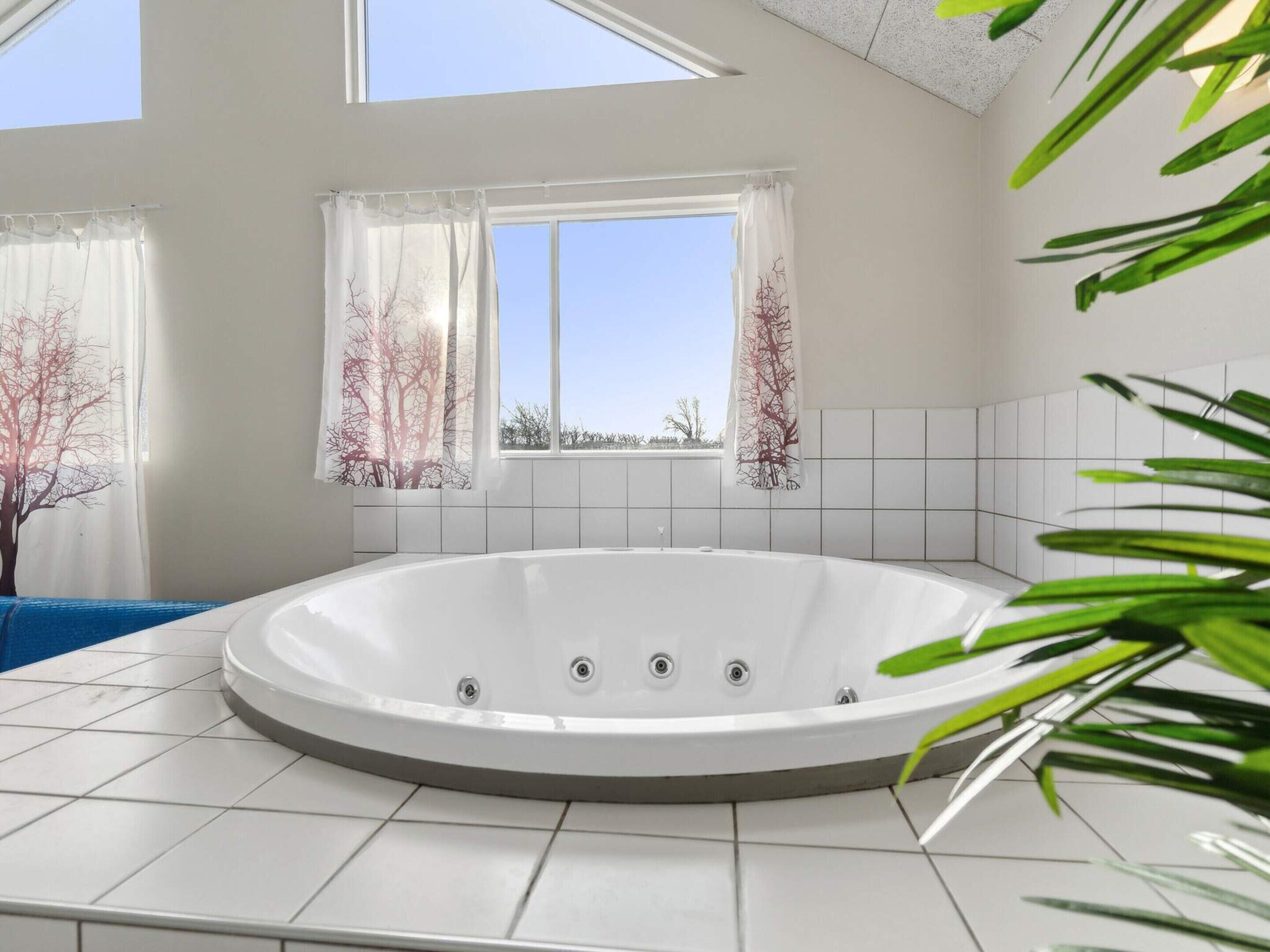 House | Spa treatment