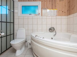 House | Spa treatment